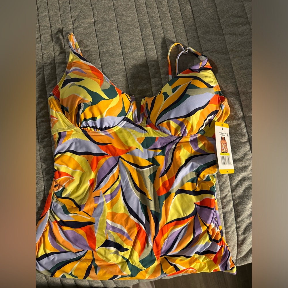 Multi colored medium tankini top